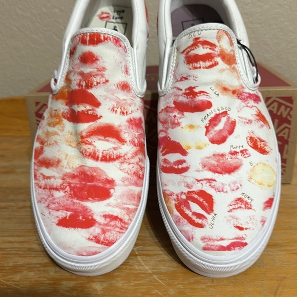 Vans Classic Slip On Otw Gallery Sara Loruss - Picture 5 of 14